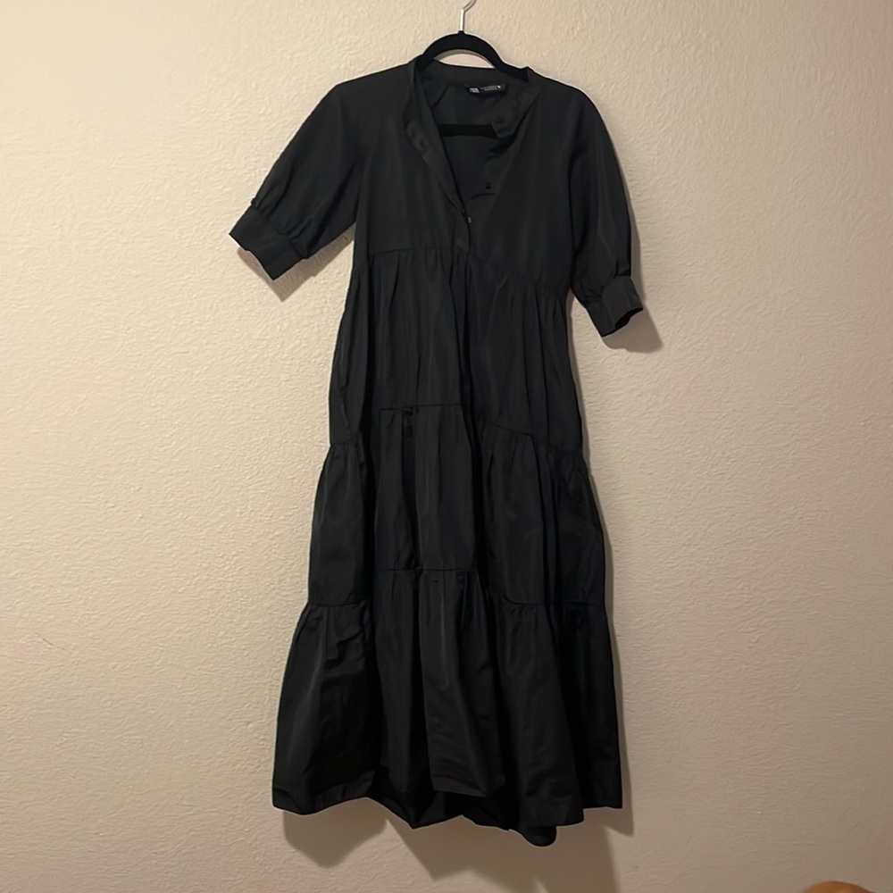 Black Zara Short Sleeve Dress; Size M
